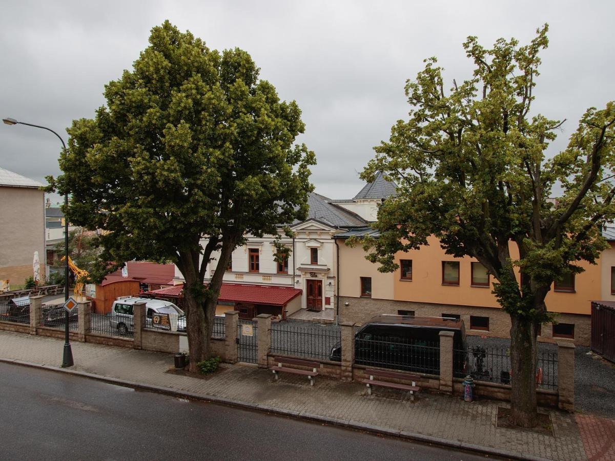 Apartmany Bejby Turnov Zewnętrze zdjęcie