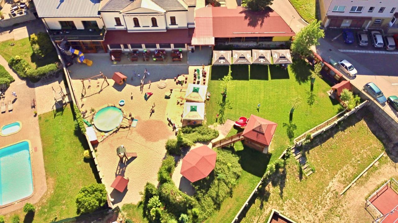 Apartmany Bejby Turnov Zewnętrze zdjęcie