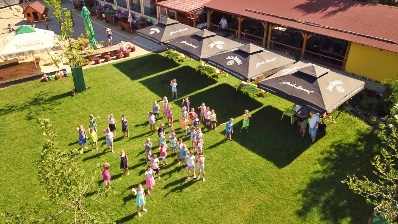 Apartmany Bejby Turnov Zewnętrze zdjęcie