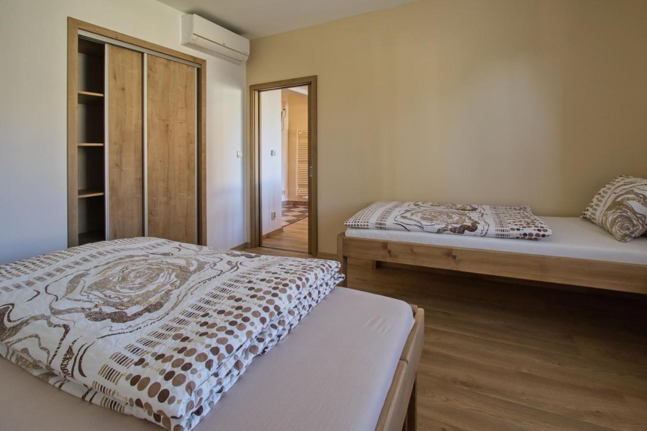 Apartmany Bejby Turnov Zewnętrze zdjęcie